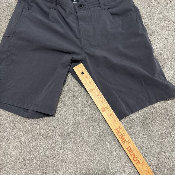 Kuhl Born In The Mountains Gray Khaki Nylon Shorts Mens Size 32 - Picture 6 of 6
